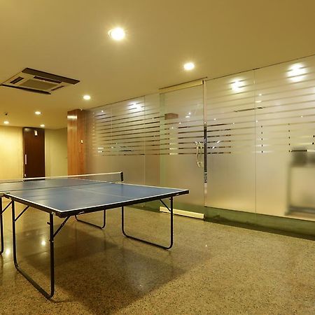 Corporate Regency Hotel New Delhi Bagian luar foto