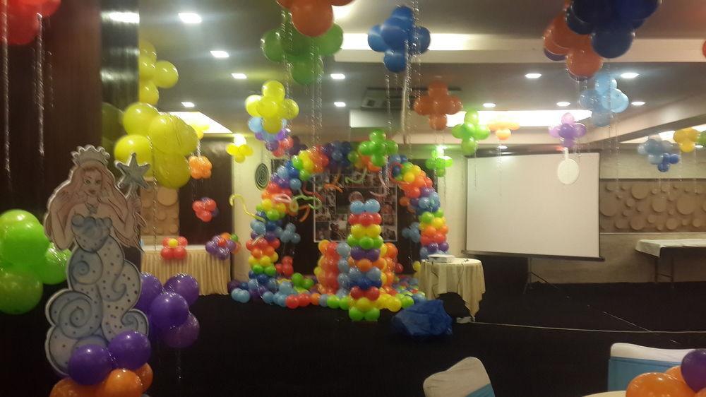 Corporate Regency Hotel New Delhi Bagian luar foto