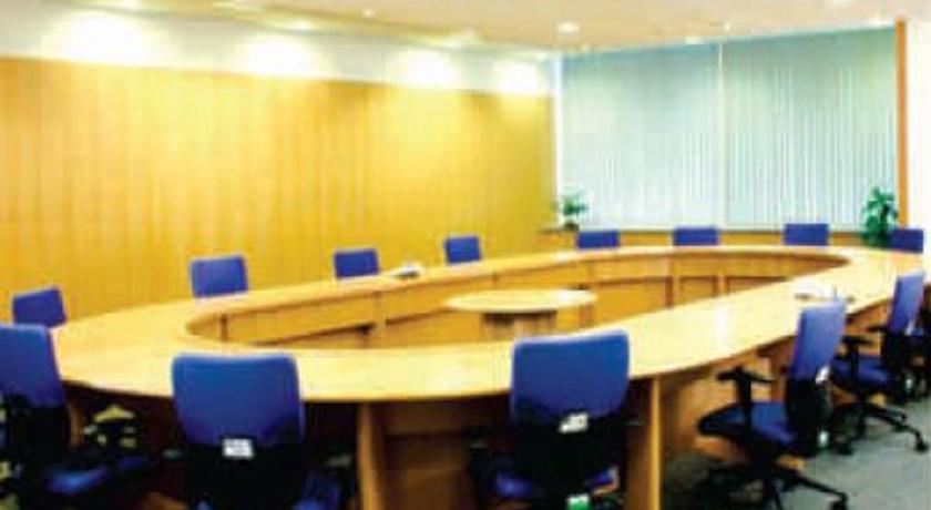 Corporate Regency Hotel New Delhi Bagian luar foto