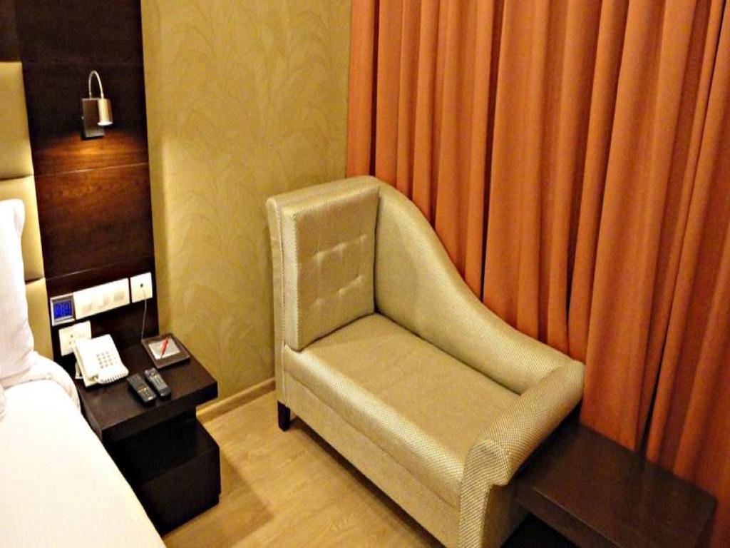 Corporate Regency Hotel New Delhi Ruang foto